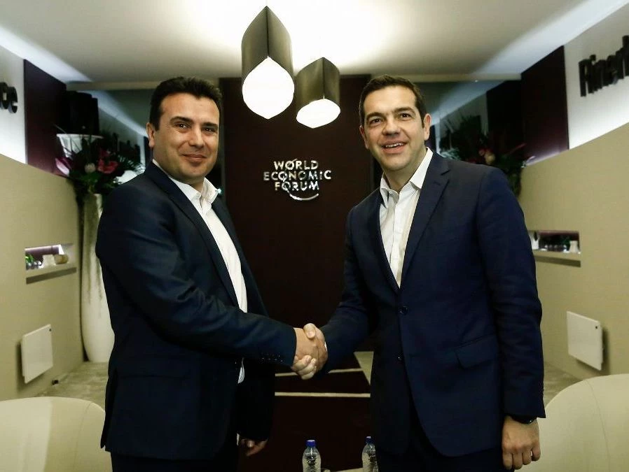 Reuters: Ο Τσίπρας ρισκάρει με το Σκοπιανό -Αλλά μπορεί να του γυρίσει μπούμερανγκ